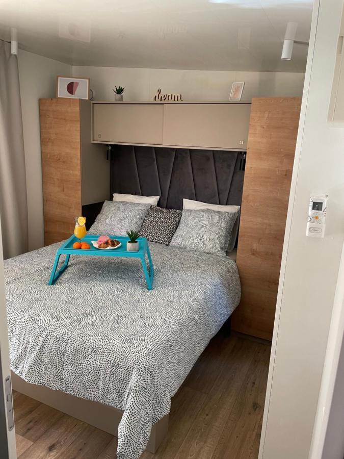 Mobile Home Peponi Del Mar, Brand New บีโอกราดนาโมรู ภายนอก รูปภาพ