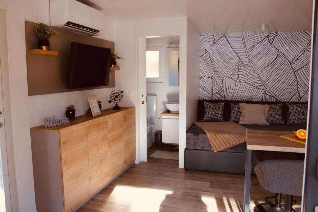 Mobile Home Peponi Del Mar, Brand New บีโอกราดนาโมรู ภายนอก รูปภาพ