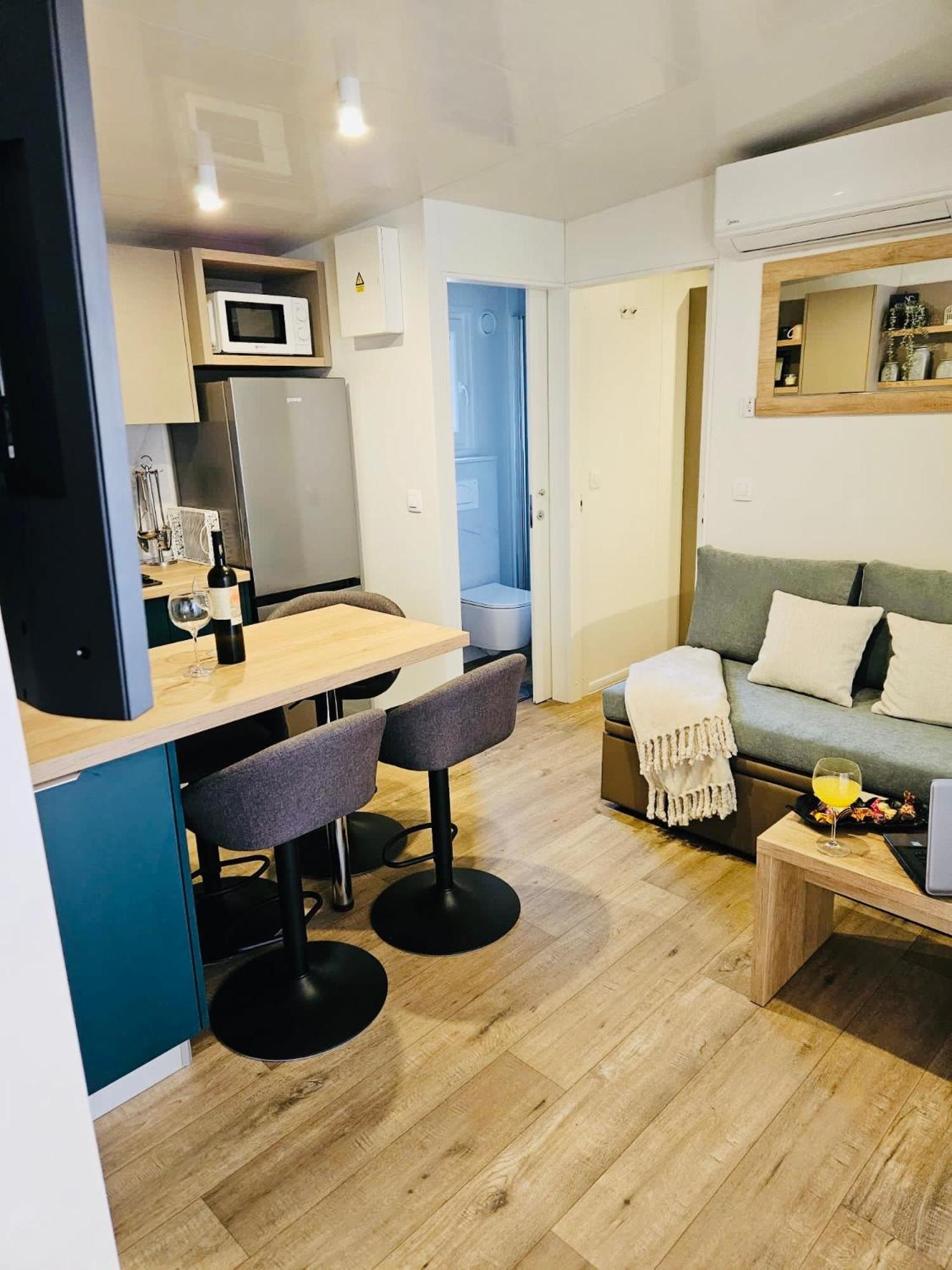 Mobile Home Peponi Del Mar, Brand New บีโอกราดนาโมรู ภายนอก รูปภาพ