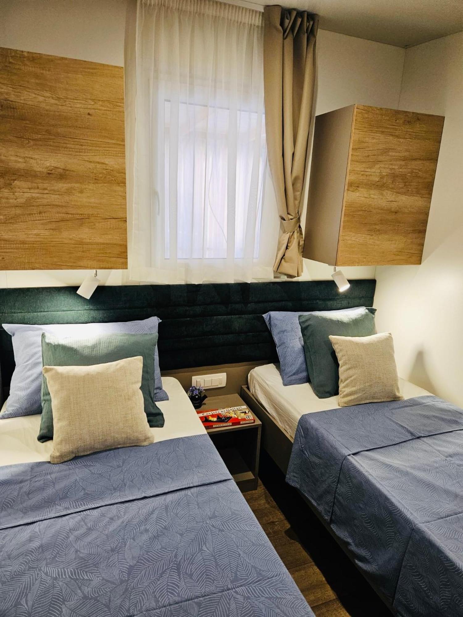 Mobile Home Peponi Del Mar, Brand New บีโอกราดนาโมรู ภายนอก รูปภาพ