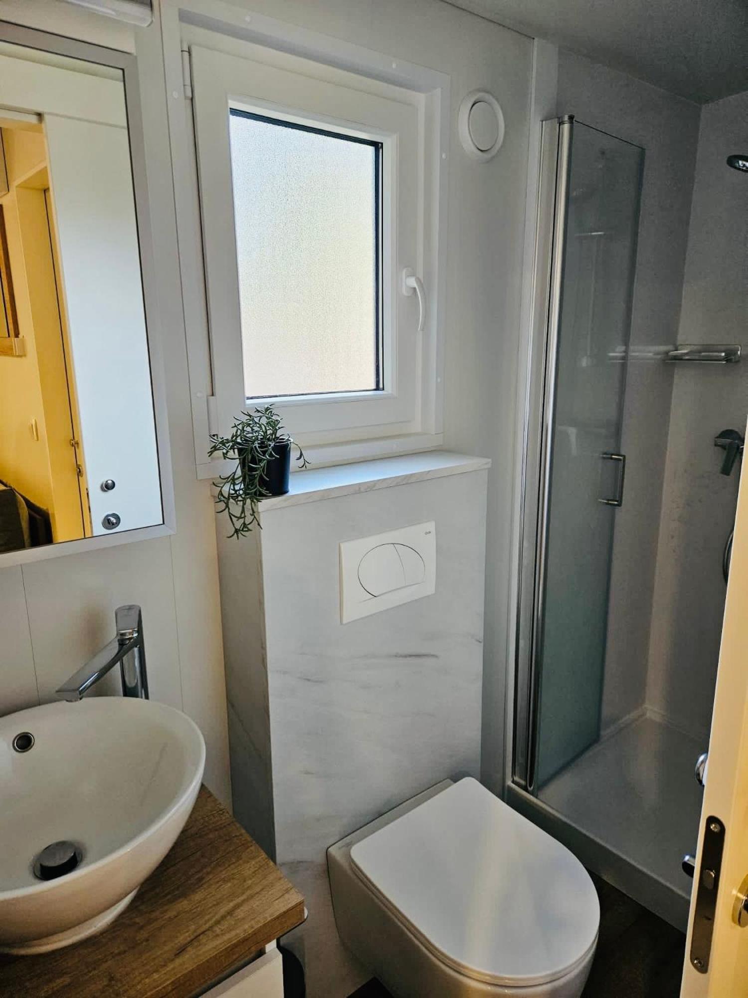 Mobile Home Peponi Del Mar, Brand New บีโอกราดนาโมรู ภายนอก รูปภาพ