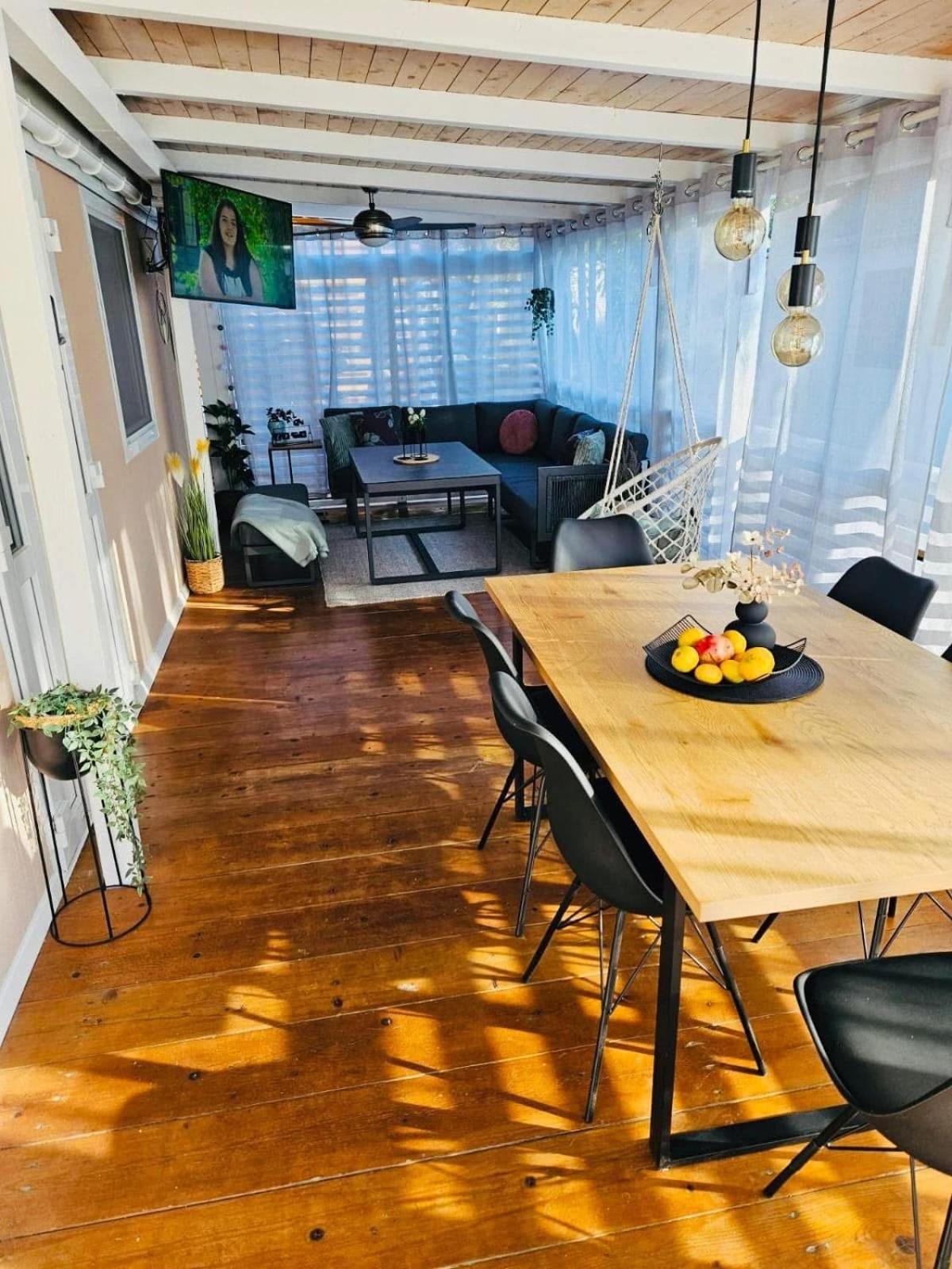 Mobile Home Peponi Del Mar, Brand New บีโอกราดนาโมรู ภายนอก รูปภาพ