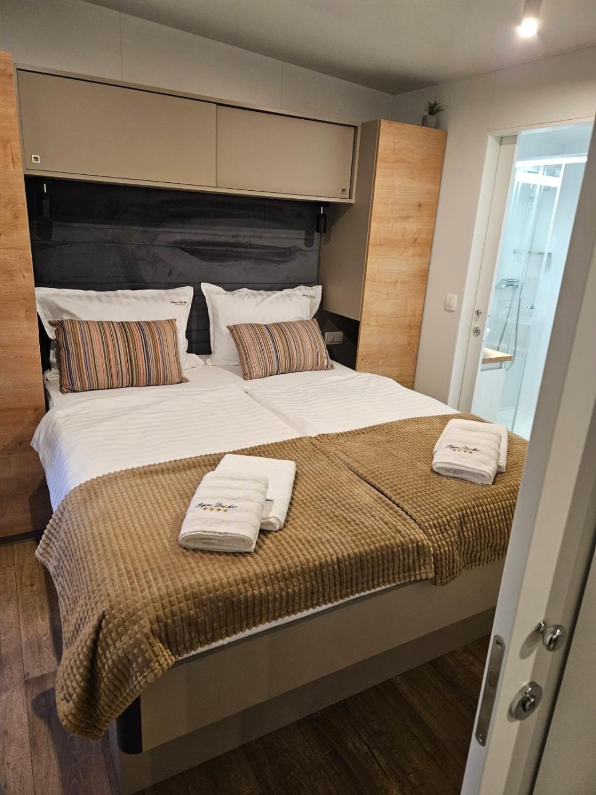 Mobile Home Peponi Del Mar, Brand New บีโอกราดนาโมรู ภายนอก รูปภาพ