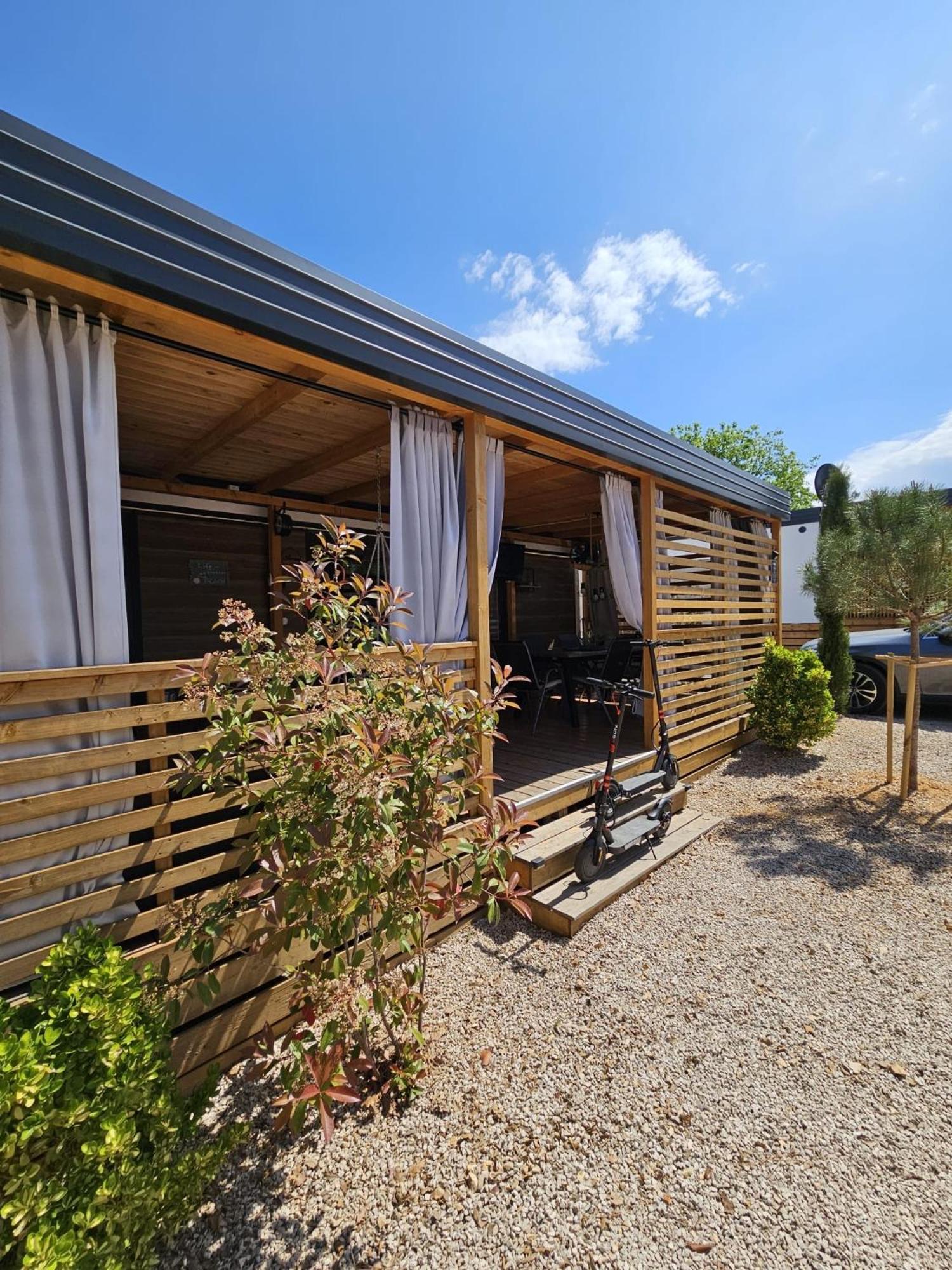 Mobile Home Peponi Del Mar, Brand New บีโอกราดนาโมรู ภายนอก รูปภาพ