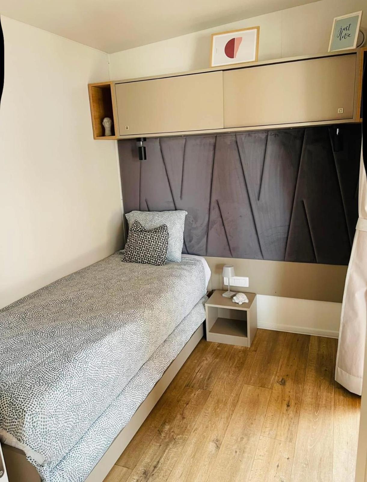 Mobile Home Peponi Del Mar, Brand New บีโอกราดนาโมรู ภายนอก รูปภาพ